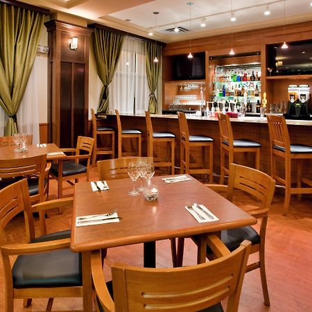 Holiday Inn Hotel And Suites-Kamloops By Ihg Restaurant foto
