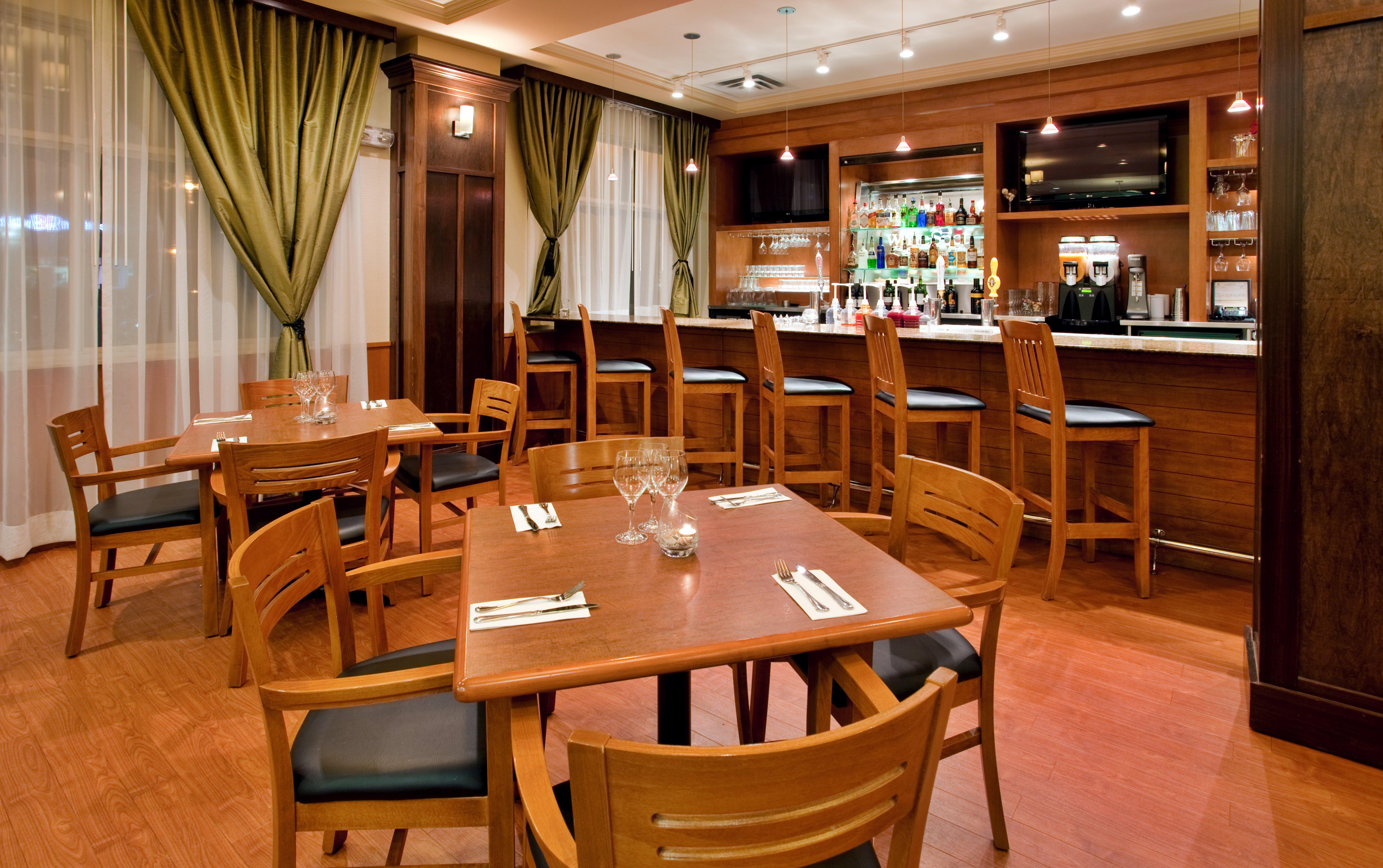 Holiday Inn Hotel And Suites-Kamloops By Ihg Restaurant foto