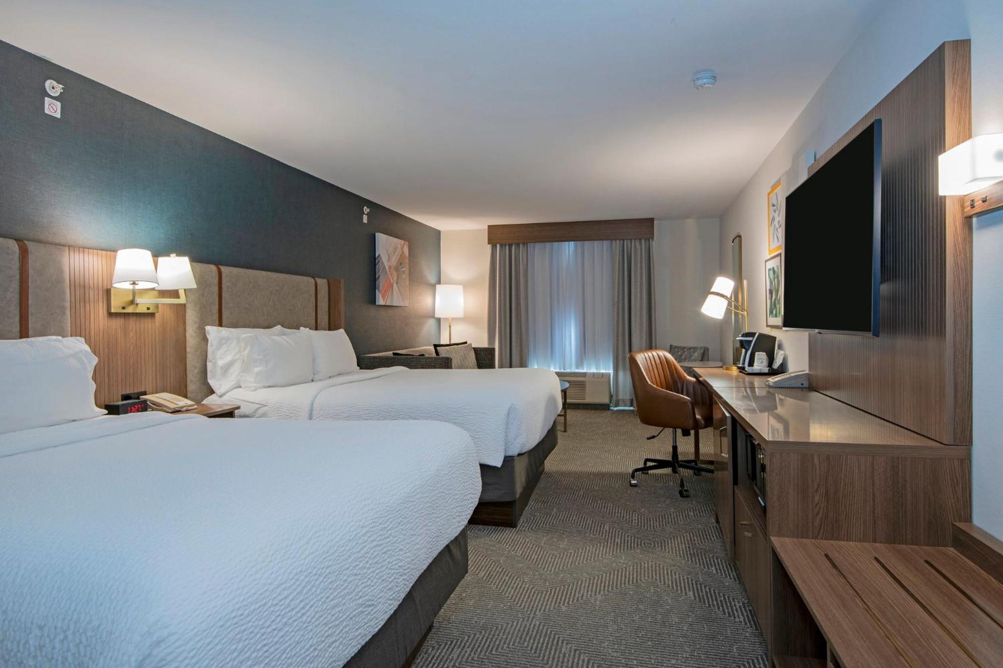 Holiday Inn Hotel And Suites-Kamloops By Ihg Exterior foto