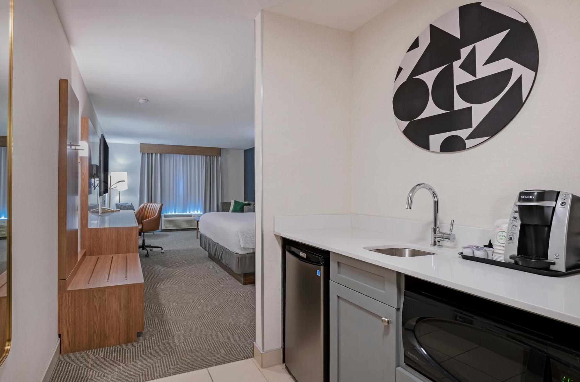 Holiday Inn Hotel And Suites-Kamloops By Ihg Exterior foto