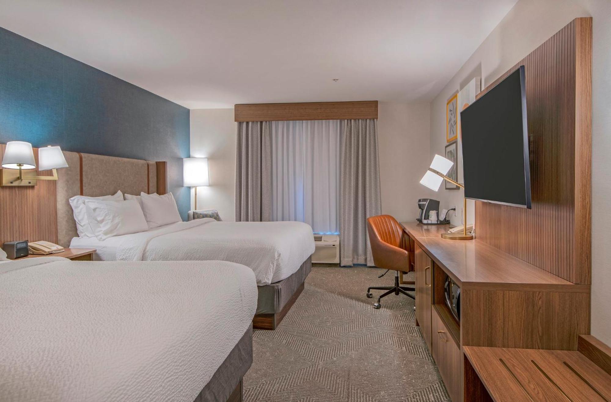 Holiday Inn Hotel And Suites-Kamloops By Ihg Exterior foto