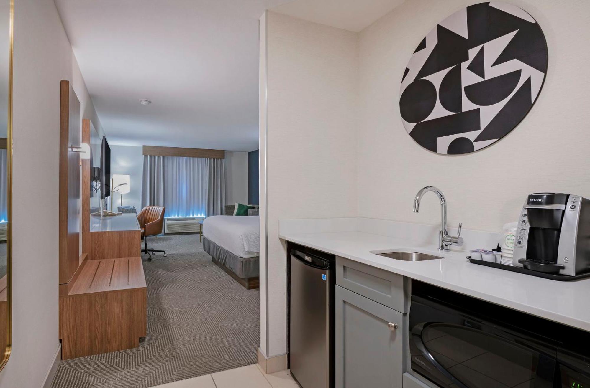 Holiday Inn Hotel And Suites-Kamloops By Ihg Exterior foto