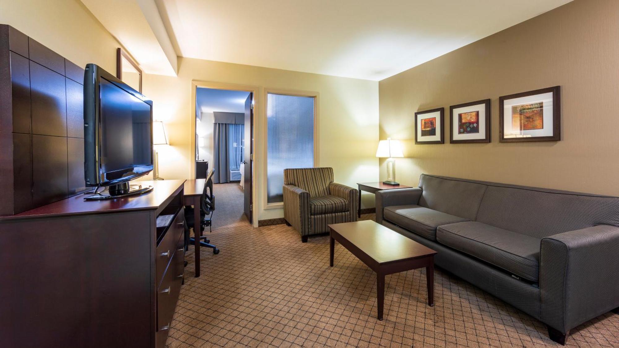 Holiday Inn Hotel And Suites-Kamloops By Ihg Exterior foto